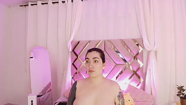 KathiaJenner online show from 04-24-26, 11:45