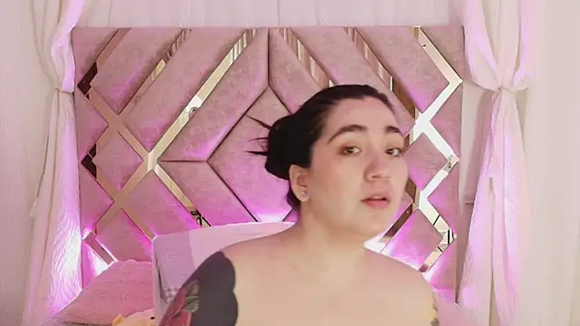 KathiaJenner online show from 04-27-26, 11:41