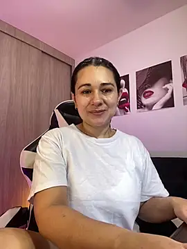 Snapshot of saray_mendozaa chatting on 05-29-26, 07:34 saray mendozaa online show from 05-29-26, 07:34