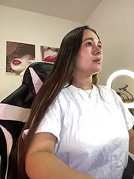 Snapshot of saray_mendozaa chatting on 06-07-26, 08:01 saray mendozaa online show from 06-07-26, 08:01