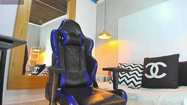 Dusan Grey77 online show from 02-20-26, 04:09