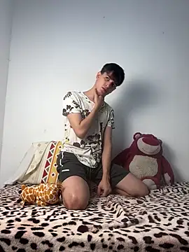 Snapshot of Naim_TheKing chatting on 01-19-26, 04:22 Naim TheKing online show from 01-19-26, 04:22