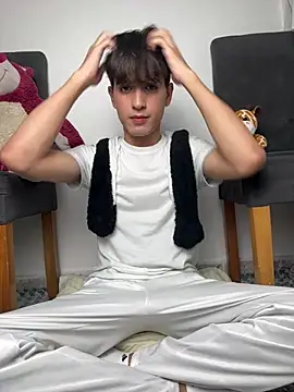 Snapshot of Naim_TheKing chatting on 02-03-26, 01:48 Naim TheKing online show from 02-03-26, 01:48