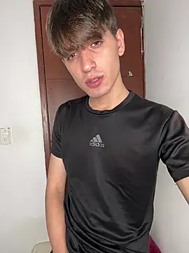 Snapshot of Naim_TheKing chatting on 02-06-26, 12:04 Naim TheKing online show from 02-06-26, 12:04