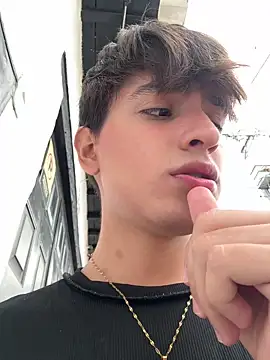 Snapshot of Naim_TheKing chatting on 02-23-26, 05:43 Naim TheKing online show from 02-23-26, 05:43