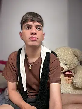 Snapshot of Naim_TheKing chatting on 03-09-26, 09:19 Naim TheKing online show from 03-09-26, 09:19