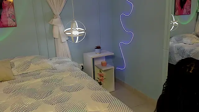 naomi campell online show from 02-02-26, 07:45