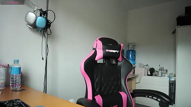 Yulian Milf online show from 03-29-26, 11:54