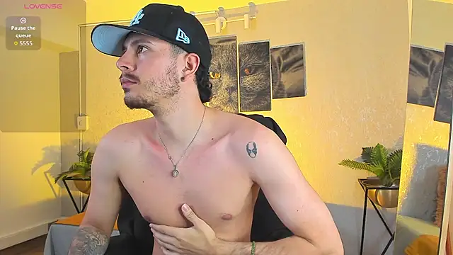 Snapshot of Nils_saintt chatting on 02-04-26, 03:45 Nils saintt online show from 02-04-26, 03:45