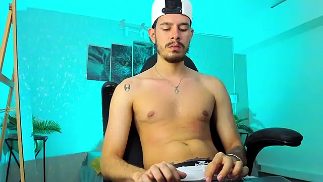 Snapshot of Nils_saintt chatting on 02-20-26, 06:26 Nils saintt online show from 02-20-26, 06:26