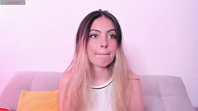 Fernanda aaaa online show from 05-16-26, 04:17