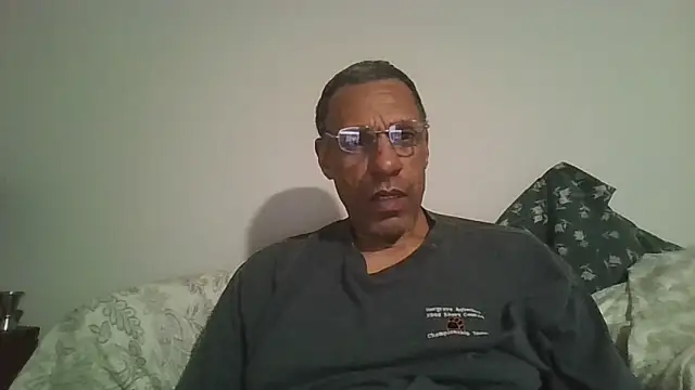 Snapshot of swimmer2496 chatting on 02-15-26, 03:47 swimmer2496 online show from 02-15-26, 03:47