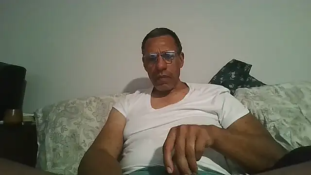 Snapshot of swimmer2496 chatting on 02-18-26, 08:10 swimmer2496 online show from 02-18-26, 08:10