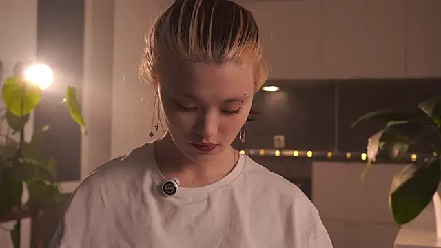 EleniRoeber online show from 02-19-26, 04:25