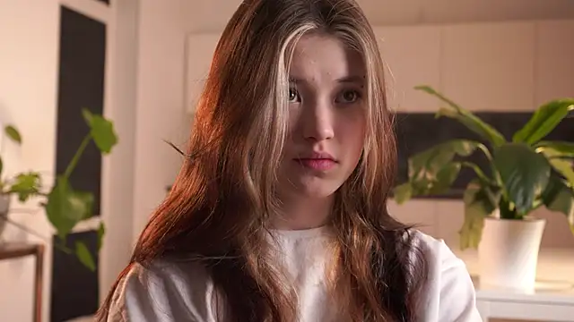 EleniRoeber online show from 03-12-26, 04:24