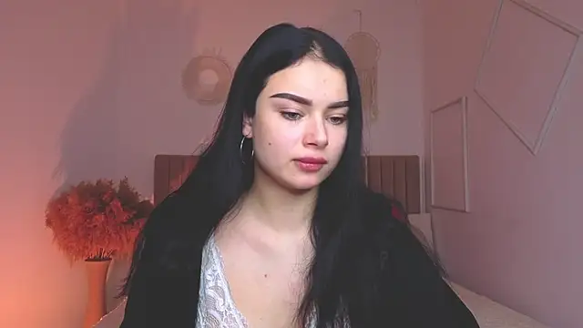 Snapshot of Silena_sky chatting on 02-27-26, 01:44 Silena sky online show from 02-27-26, 01:44