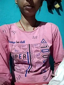 Juli cut online show from 02-11-26, 04:12