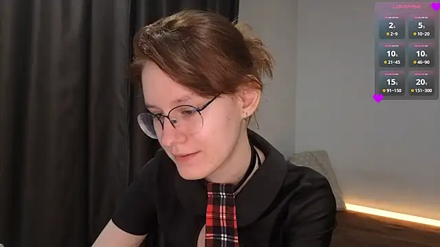 Snapshot of PetralPrime chatting on 06-07-26, 06:44 PetralPrime online show from 06-07-26, 06:44
