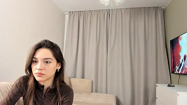 Snapshot of TreasaCrebs chatting on 02-02-26, 06:17 TreasaCrebs online show from 02-02-26, 06:17