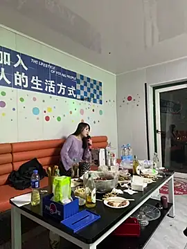 xiaotiantian-10 online show from 04-26-26, 11:41