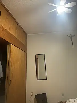 Snapshot of Jleonardolr chatting on 01-18-26, 01:15 Jleonardolr online show from 01-18-26, 01:15