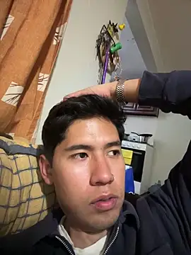 Snapshot of Jleonardolr chatting on 03-13-26, 11:33 Jleonardolr online show from 03-13-26, 11:33