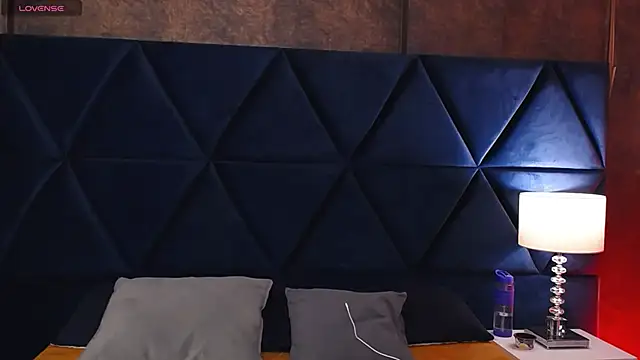 Logan Woods online show from 03-12-26, 04:24