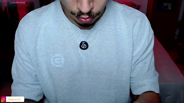 Snapshot of Magnuz_Col chatting on 02-06-26, 03:55 Magnuz Col online show from 02-06-26, 03:55