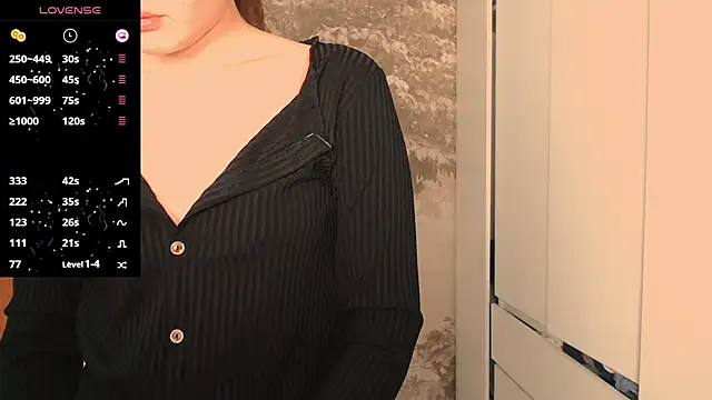 Snapshot of Hiaru_Cutie chatting on 11-05-25, 05:29 Hiaru Cutie online show from 11-05-25, 05:29