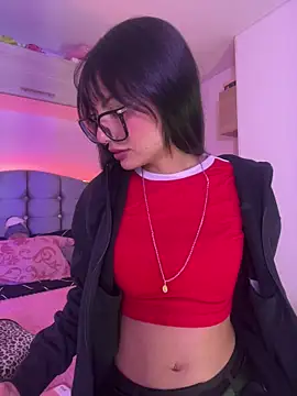  Lucycherry online show from 02-25-26, 05:06