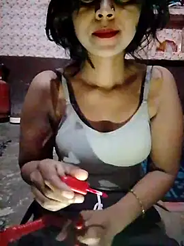 Ayesha Khan1 online show from 04-05-26, 10:51