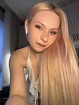 DayaFoxy online show from 04-27-26, 01:20