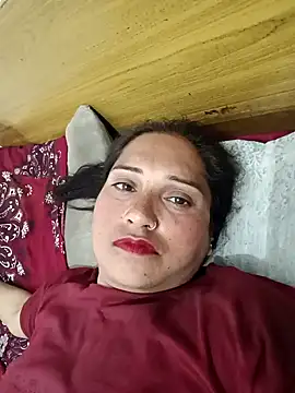 Cute-karisma1234 online show from 03-06-26, 02:46