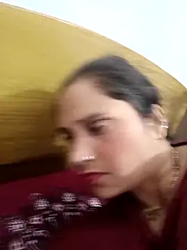 Cute-karisma1234 online show from 03-09-26, 04:44