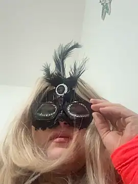 Azra-azrat0 online show from 03-04-26, 04:24