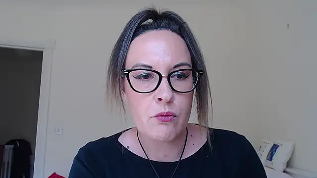 Snapshot of PsychicDominatrix chatting on 05-30-26, 02:14 PsychicDominatrix online show from 05-30-26, 02:14