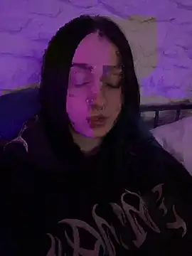 Snapshot of bellaxlauren chatting on 02-03-26, 11:54 bellaxlauren online show from 02-03-26, 11:54