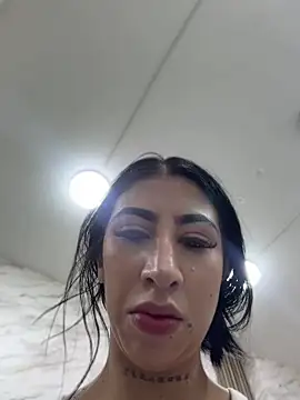 Snapshot of darkkjulietha chatting on 06-19-26, 01:15 darkkjulietha online show from 06-19-26, 01:15