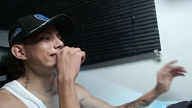 Snapshot of Didi_hard chatting on 02-07-26, 03:10 Didi hard online show from 02-07-26, 03:10