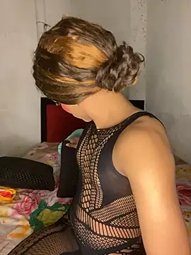 Iam AlexandraRey online show from 04-27-26, 06:11