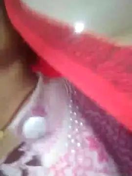 Snapshot of Nasrjfjfjy5578 chatting on 02-06-26, 07:45 Nasrjfjfjy5578 online show from 02-06-26, 07:45