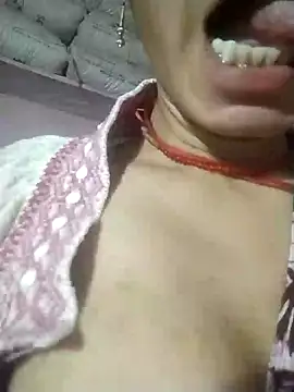 Snapshot of Nasrjfjfjy5578 chatting on 03-04-26, 04:46 Nasrjfjfjy5578 online show from 03-04-26, 04:46