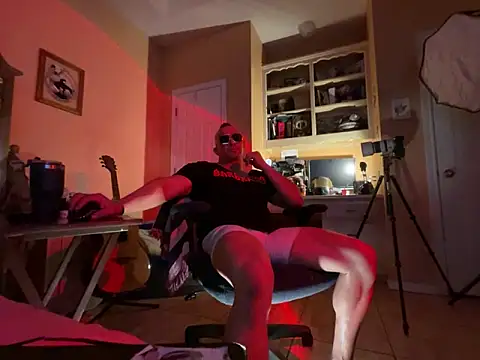 daddydonkey84 online show from 06-10-26, 04:12