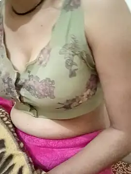 Hot Fiza0 online show from 02-07-26, 12:14