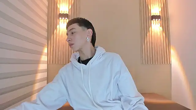 lian cameron online show from 02-03-26, 04:10