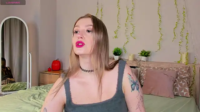 Viickie Nelsson online show from 03-27-26, 09:32