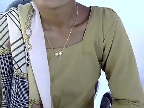 Kulsum S online show from 02-25-26, 07:40