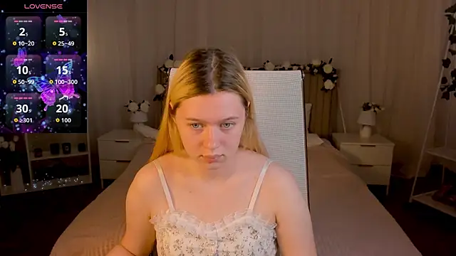 Snapshot of CelestineMauriac chatting on 06-12-26, 07:57 CelestineMauriac online show from 06-12-26, 07:57