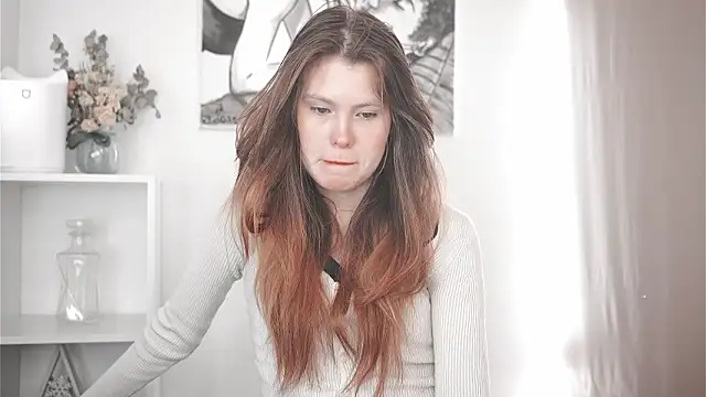 MarnieWootan online show from 03-12-26, 04:18