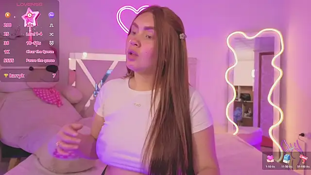 SABRIINA TAY online show from 02-18-26, 11:50